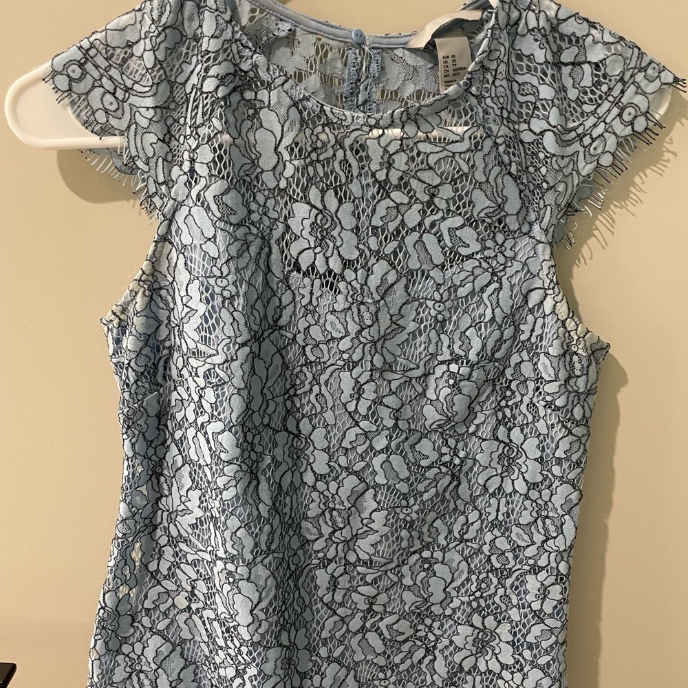 cap sleeve lace top